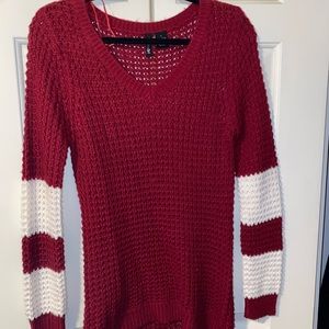 Ultra flirt burgundy and white junior’s sweater